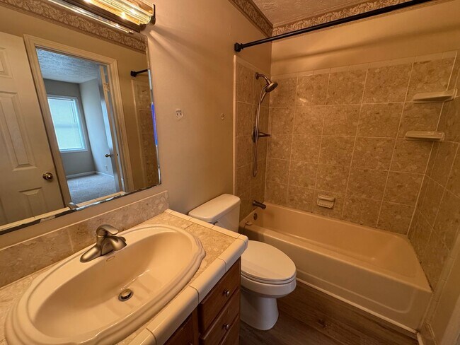 Building Photo - Myrtle Beach - 2 Bedroom / 2 Bathroom Town...