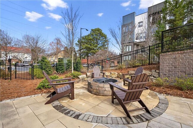 Building Photo - 377 Grant Cir SE