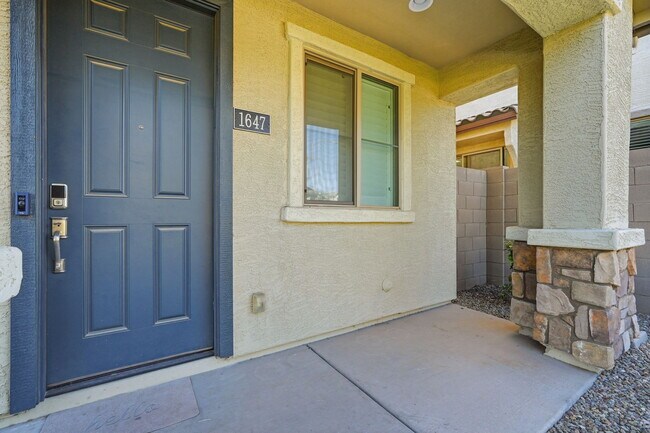 Building Photo - 1647 S 83rd Pl