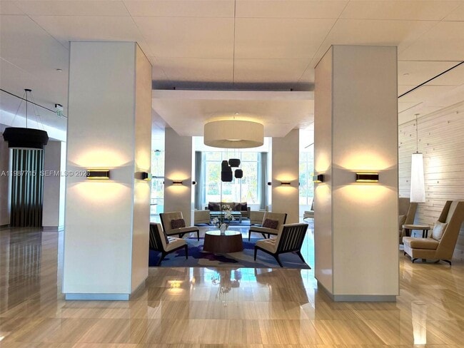 Building Photo - 100 Bayview Dr