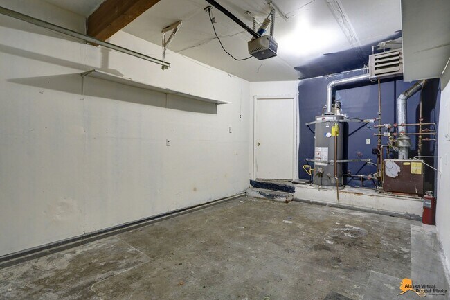 Building Photo - 531 Idaho St