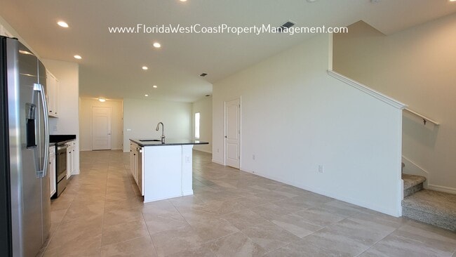 Building Photo - NORTH RIVER RANCH CORNER TOWNHOME! AVAILABE IN MARCH 2026 -LONG TERM LEASE!