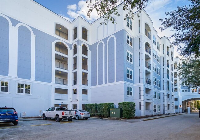 Building Photo - 204 E South St