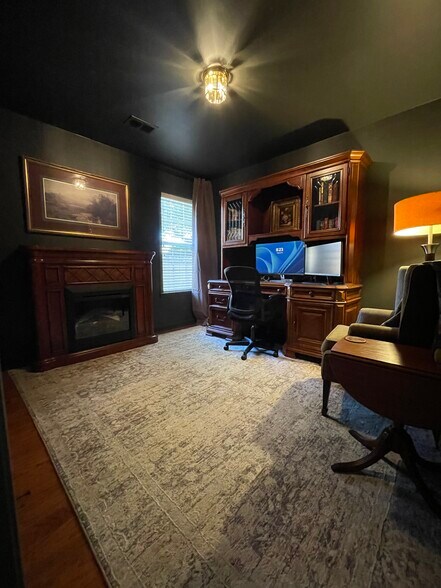 Building Photo - 11244 Black Sheep Dr