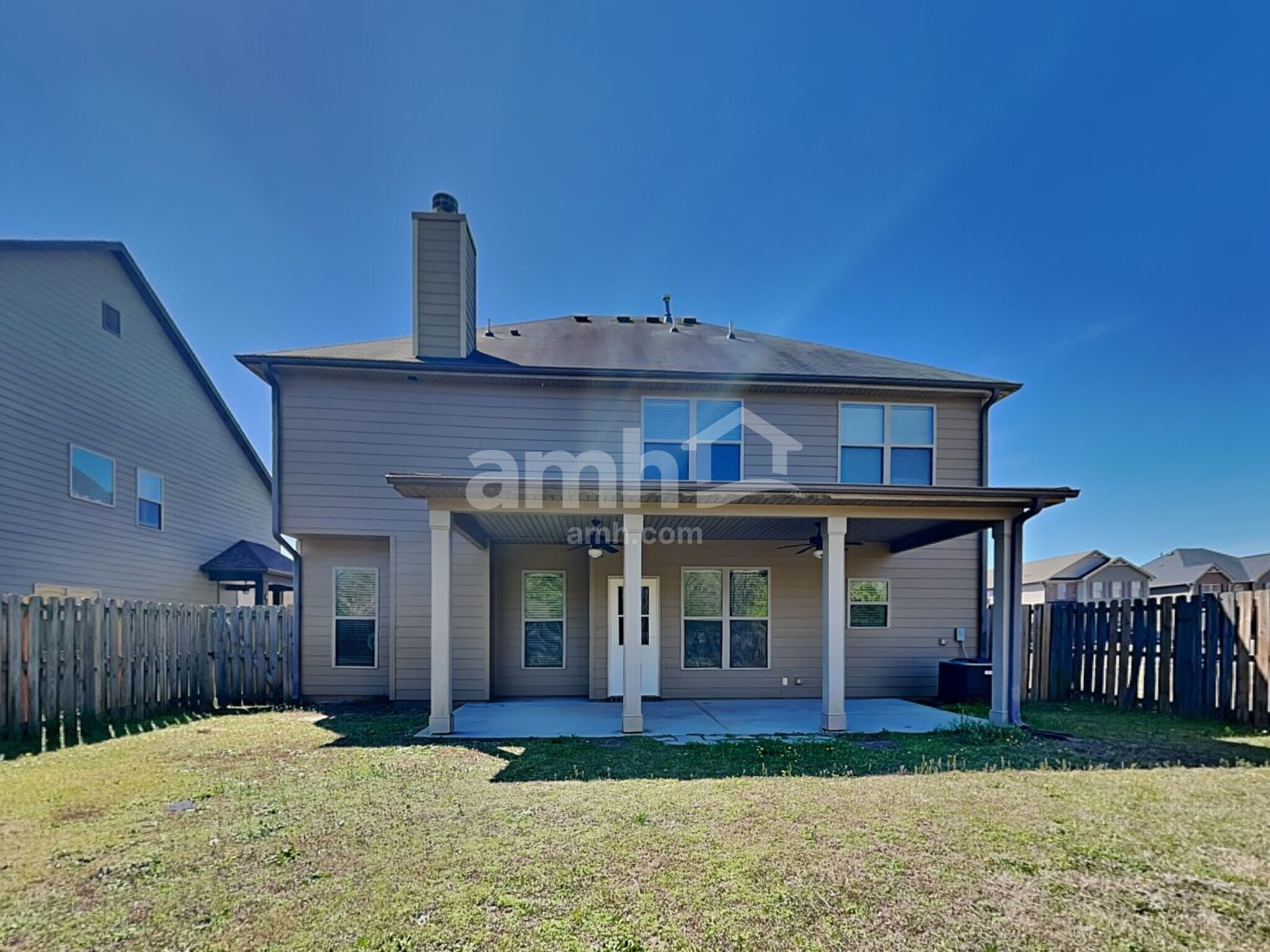 Building Photo - 137 Border Ave