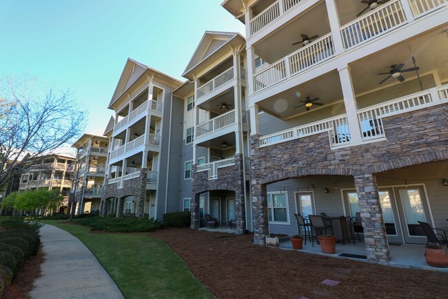 Building Photo - Furnished Condo on Logan Martin Lake