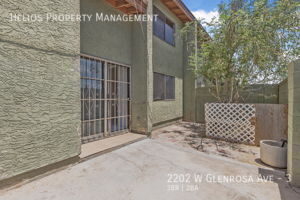 Building Photo - 2202 W Glenrosa Ave