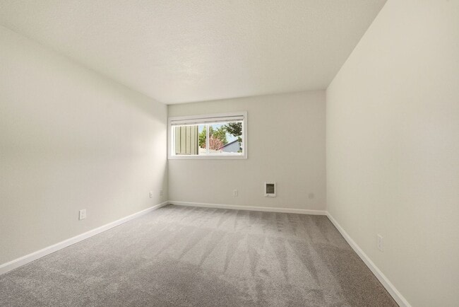 Building Photo - 1922 NW 143rd Ave