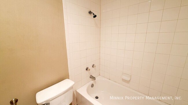 Building Photo - 2108 76th St