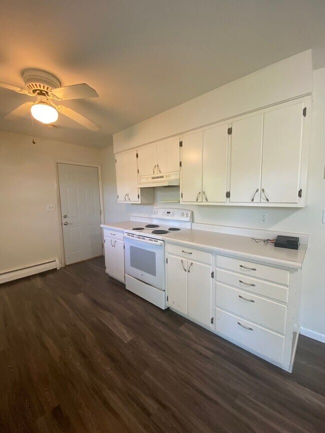 Building Photo - $2,200 | 4 Bedroom, 2 Bathroom Multi Floor House | No Pets | Available for August 1st, 2026 Move In!