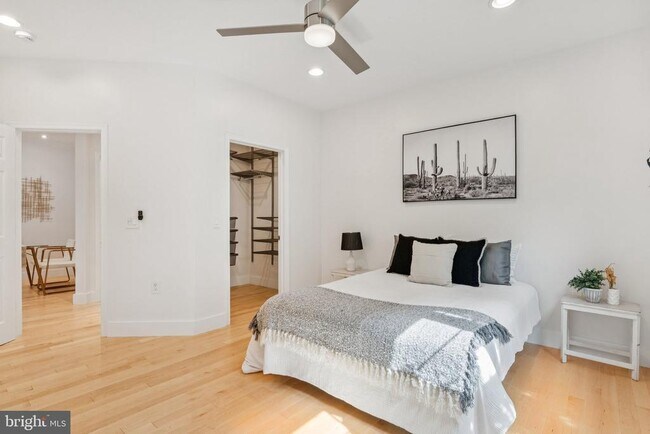 Building Photo - 11800 Old Georgetown Rd