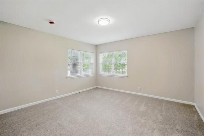 Building Photo - 10700 Beinhorn Rd