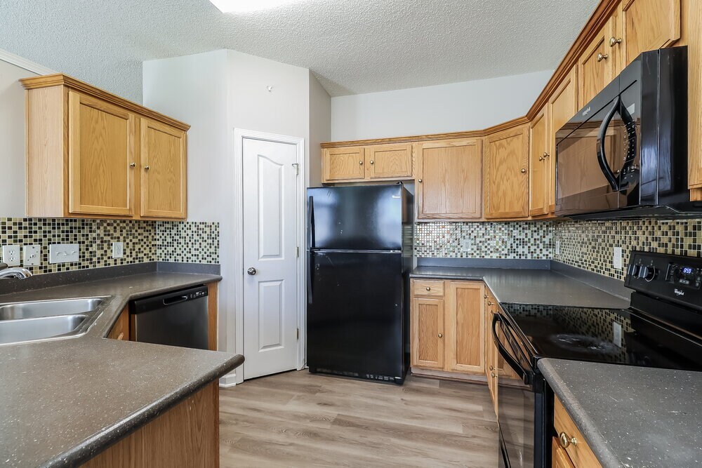 Building Photo - 5811 Briggs Dr