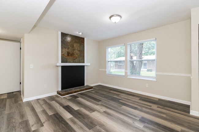 Building Photo - 2325 Vorhof Dr