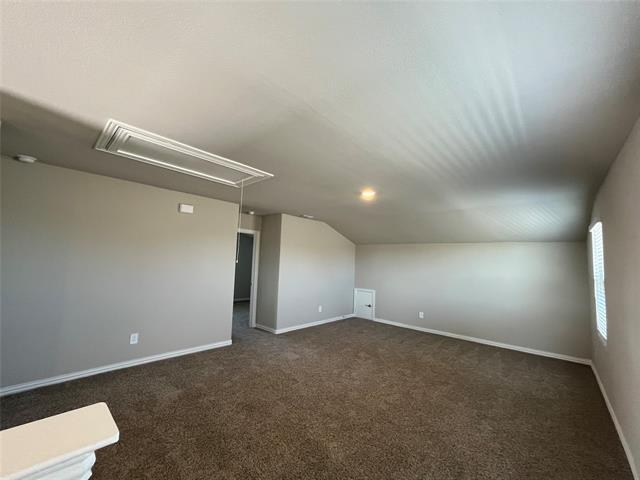 Building Photo - 945 Summer Dr