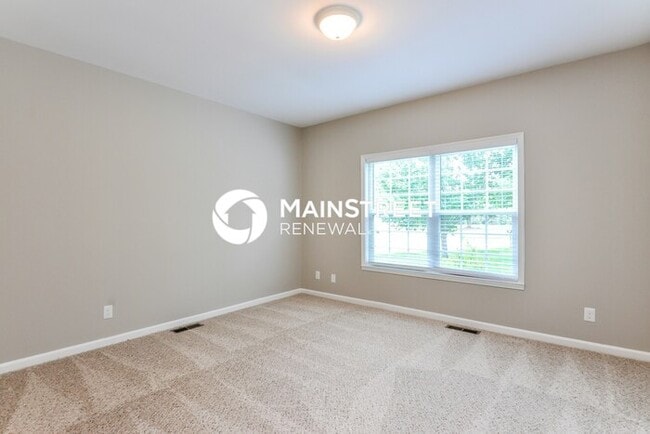Building Photo - 4 Bedroom Pet-Friendly Home in Smithfield,...