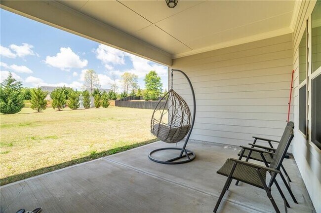 Building Photo - 6505 Trailway Trace