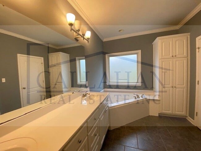Building Photo - Sherwood 4 Bedroom in Stonehill