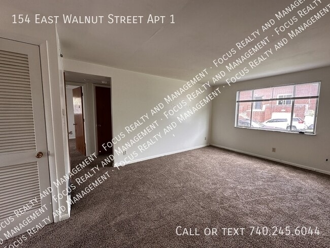 Building Photo - 154 E Walnut St