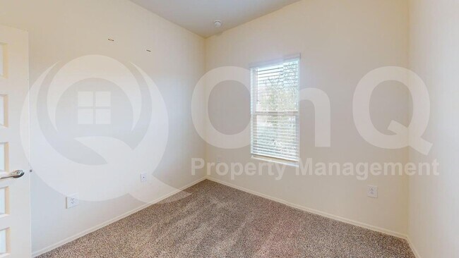 Building Photo - 10305 N Arroyo Lupine Way