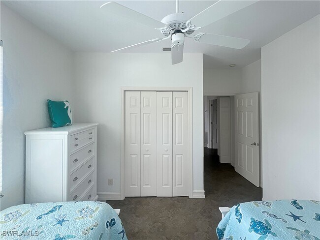Building Photo - 7092 Timberland Cir