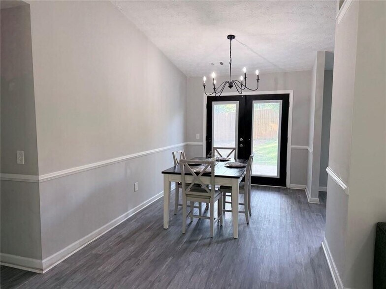 Building Photo - 5285 Sugar Crest Dr