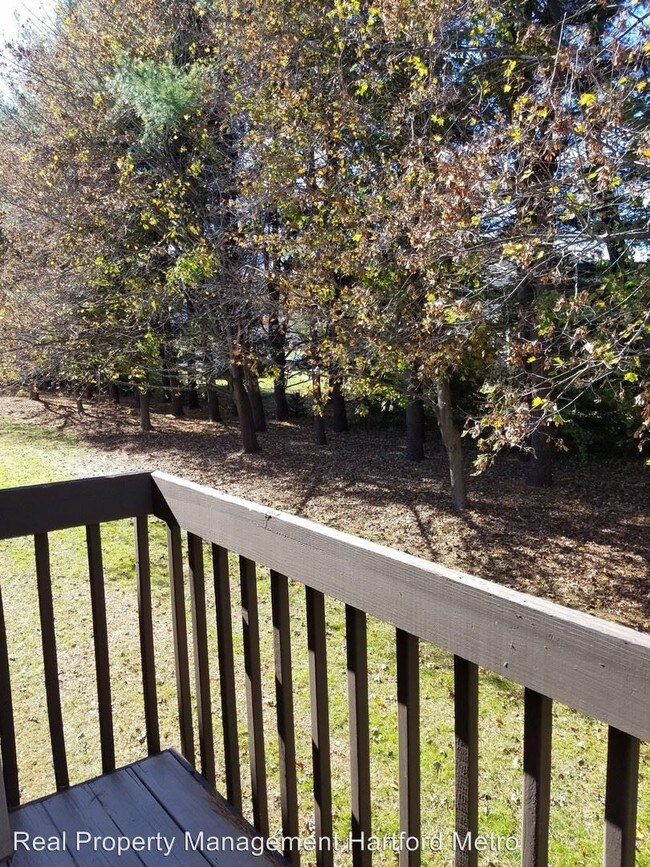 Building Photo - 2 br, 2 bath House - 711 Twin Circle Dr