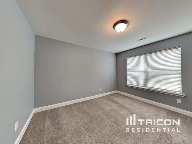 Building Photo - 207 Jack Cir