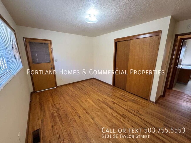 Building Photo - 5101 SE Taylor St