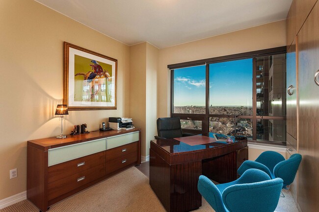 Building Photo - 2990 E 17th Ave