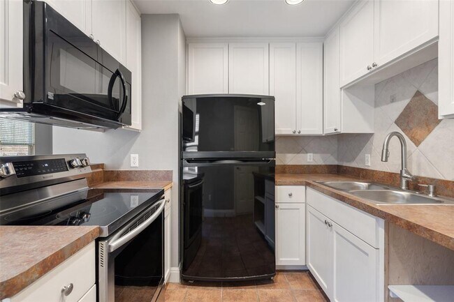 Building Photo - 4305 Shoal Creek Blvd