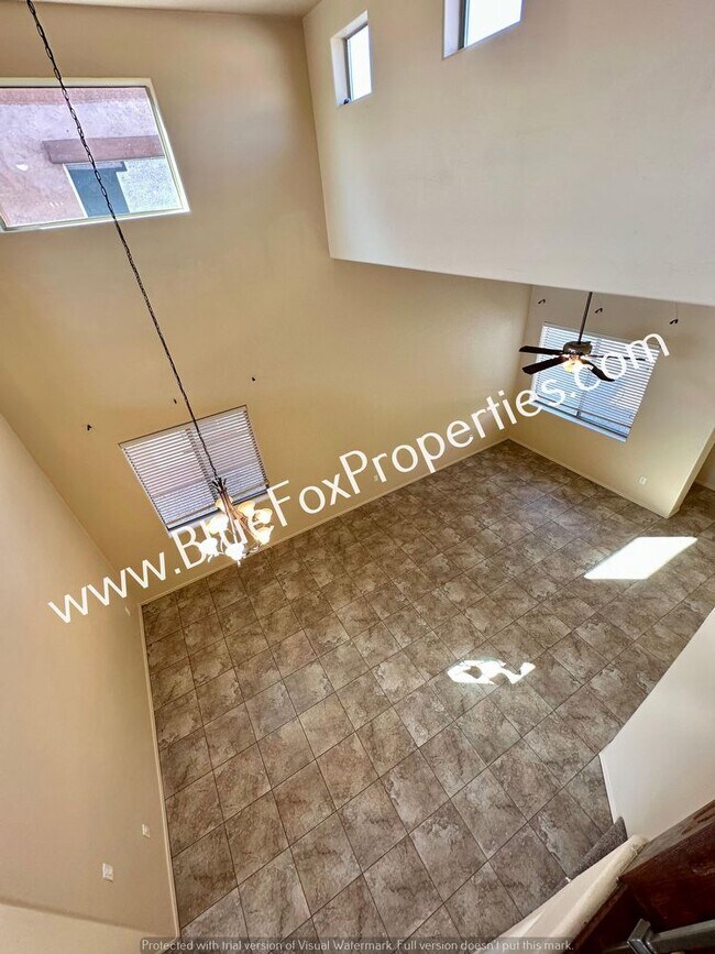 Building Photo - 14615 S Avenida Cucana