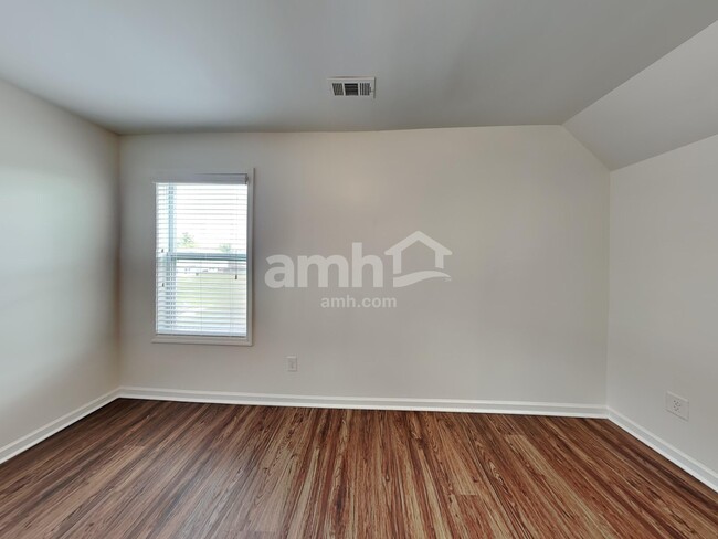 Building Photo - 2222 Kingstree Dr