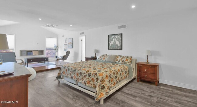 Building Photo - 779 Clay Ct