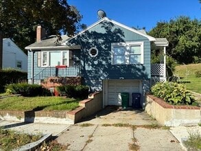 Building Photo - 77 Maryknoll St