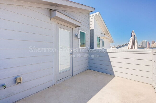 Building Photo - 1743 Eado Point Ln