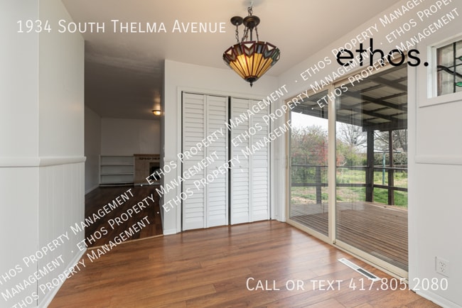 Building Photo - 1934 S Thelma Ave