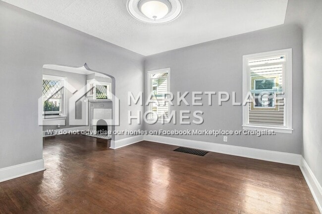 Building Photo - 14838 Griggs Ave