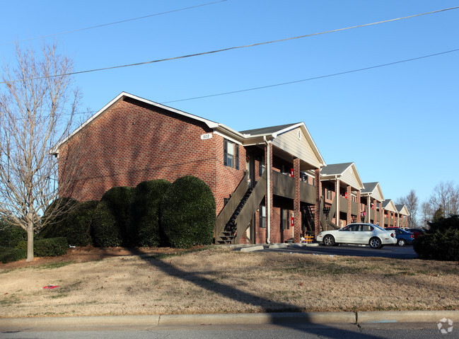 Building Photo - Briarcliffe