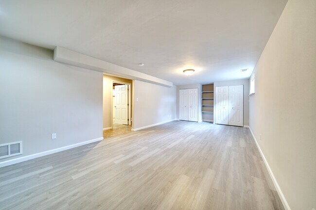 Building Photo - 1206 Westmoreland Rd