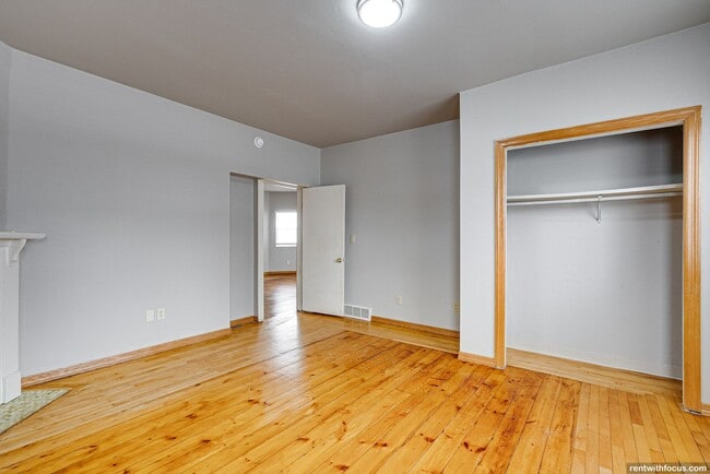 Building Photo - 618 N Ashland Ave