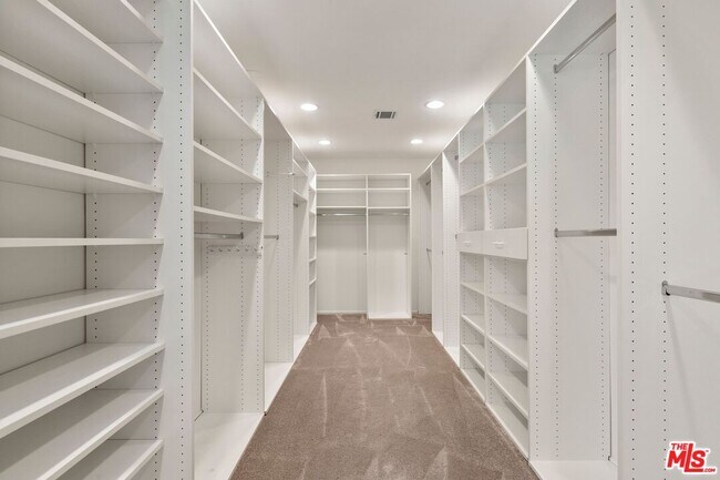 Building Photo - 24534 Stonegate Dr