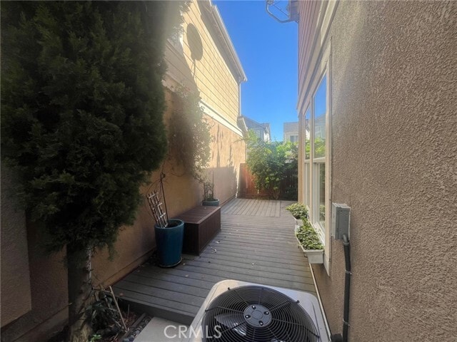 Building Photo - 43 Bluff Cove Dr