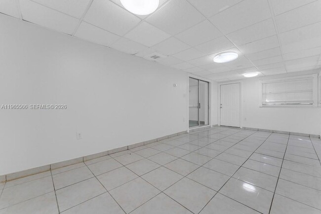 Building Photo - 5831 Taylor St