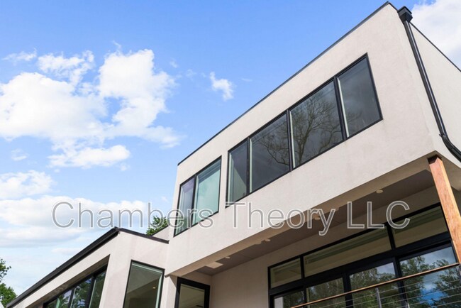 Building Photo - 3820 Argyle Terrace NW