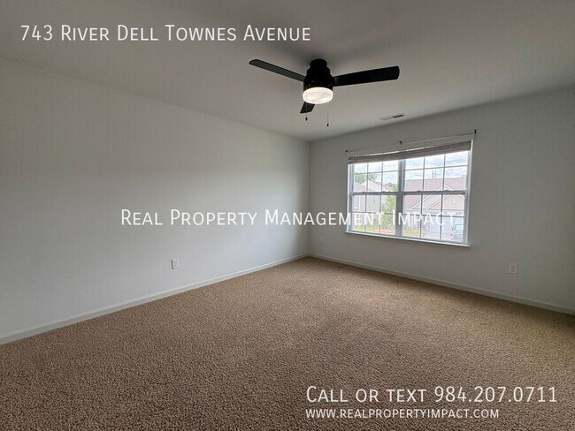 Building Photo - 743 River Dell Townes Ave.