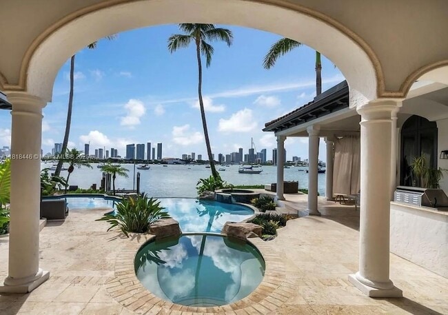 Primary Photo - 432 S Hibiscus Dr