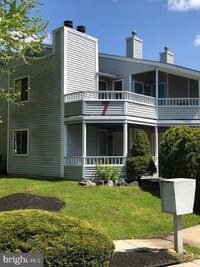 Building Photo - 702 Abbey Ct
