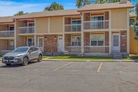 Building Photo - 11604 Community Center Dr