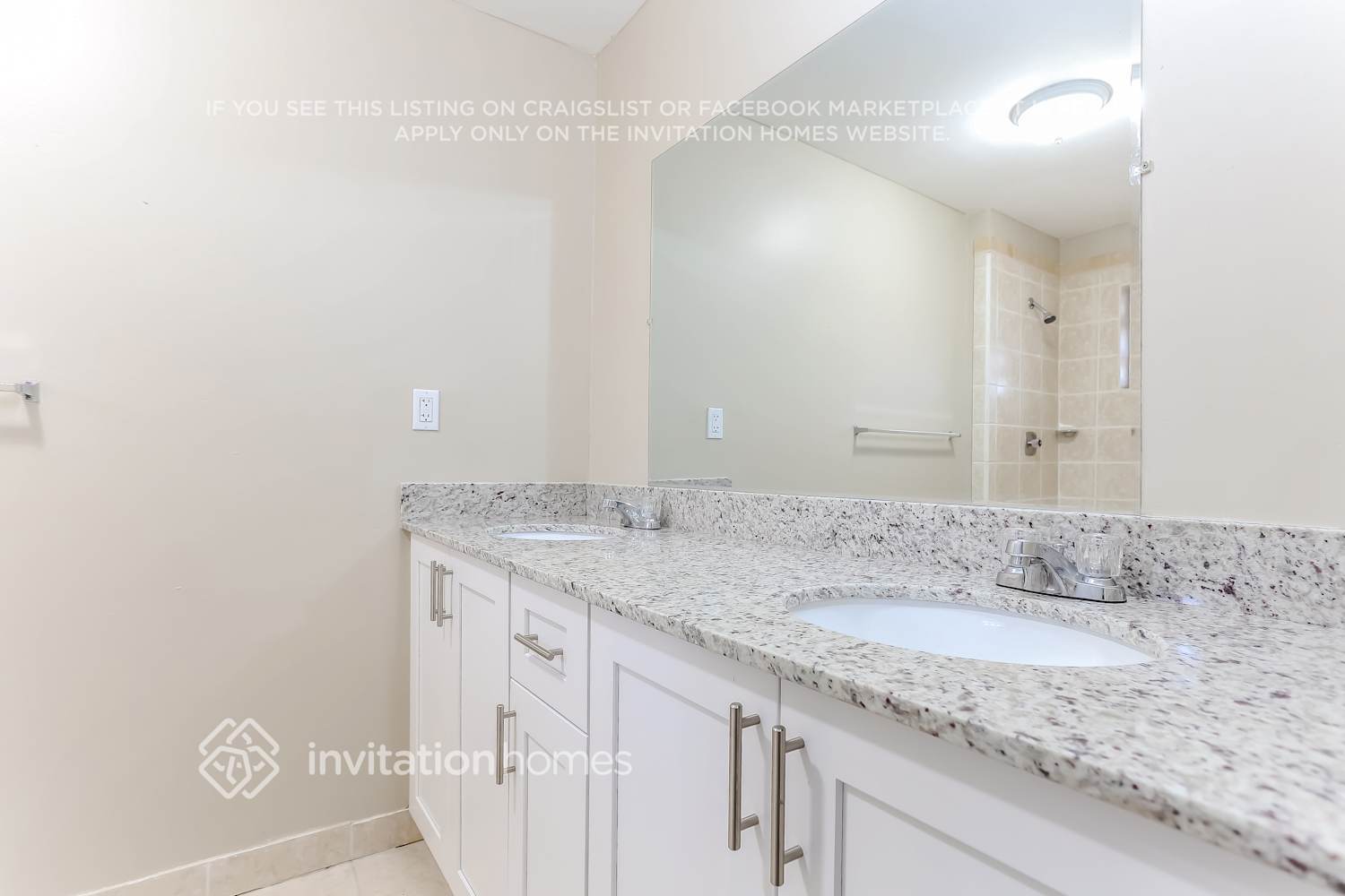 Building Photo - 6419 NW 192nd Terrace